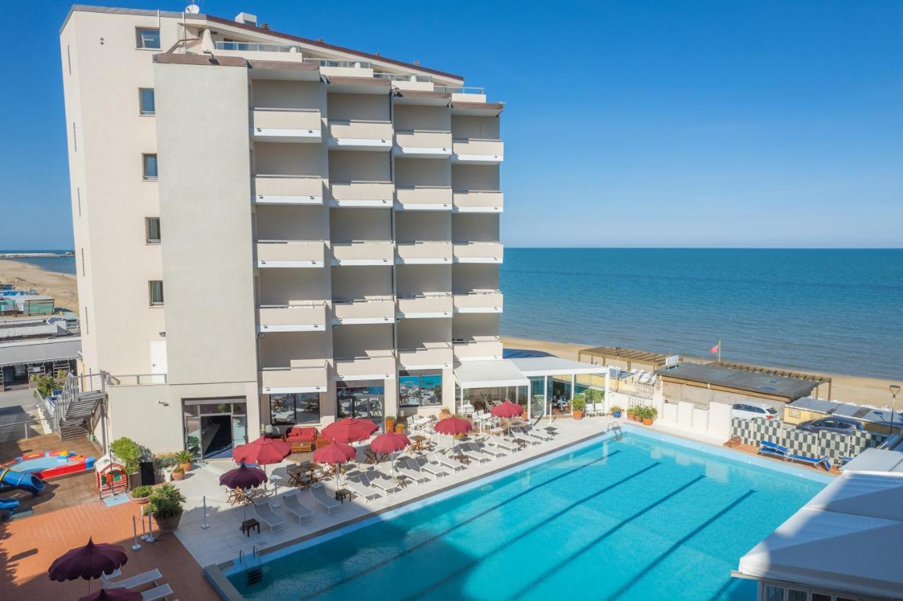 Unahotels Imperial Sport 4* Pésaro