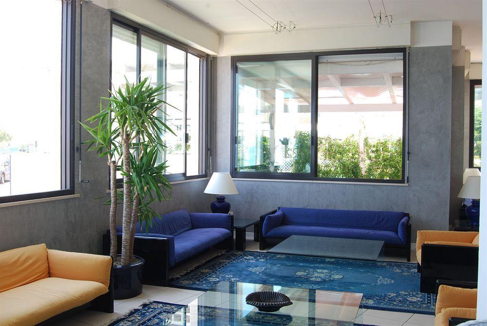 Hotel Unahotels Imperial Sport 4*