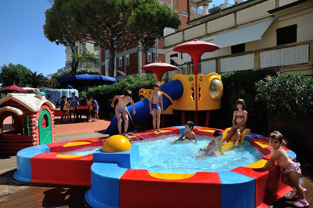 Unahotels Imperial Sport 4* Pésaro