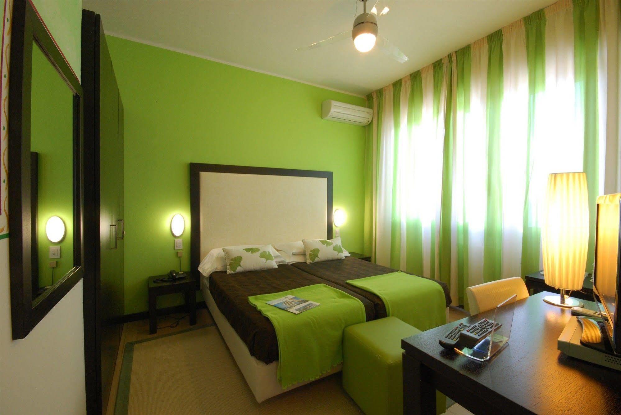 Hotel Unahotels Imperial Sport 4*