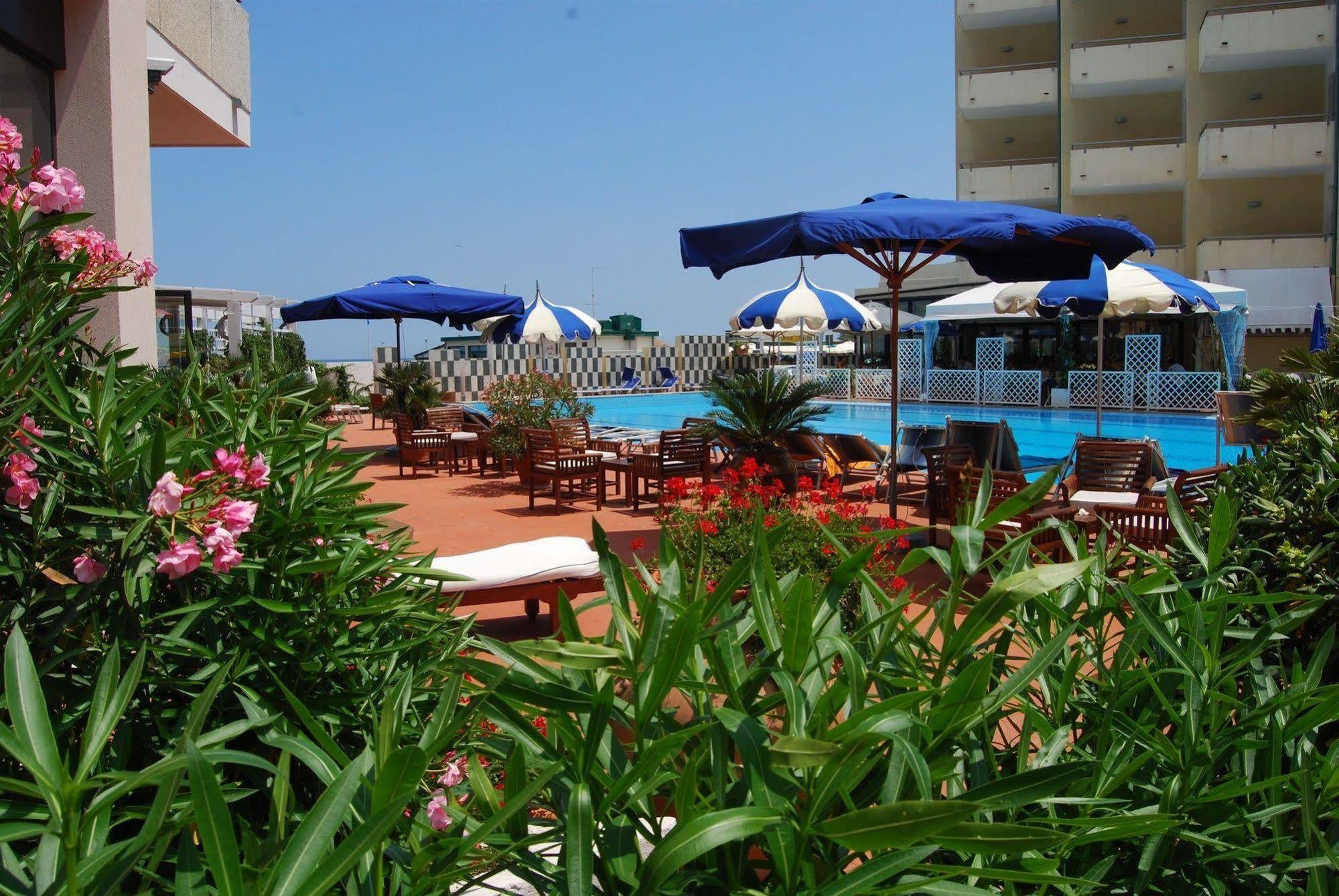Unahotels Imperial Sport 4*