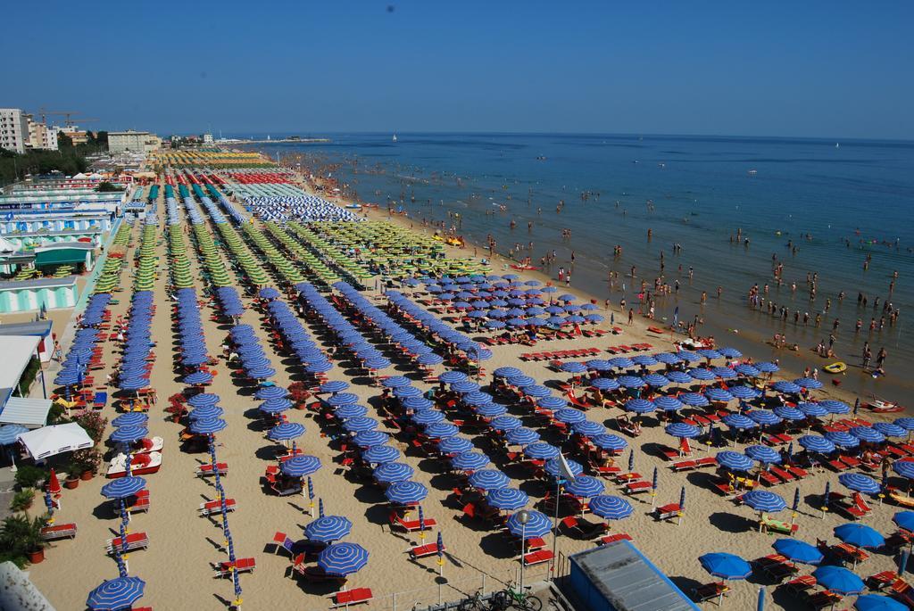 Hotel Unahotels Imperial Sport 4*